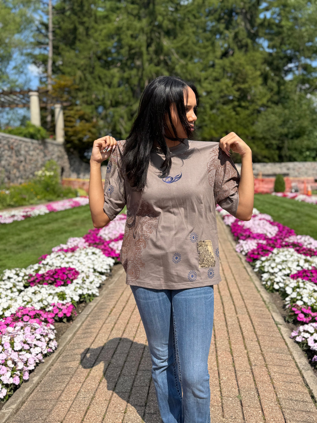 GHAZAL E TAASH TEE