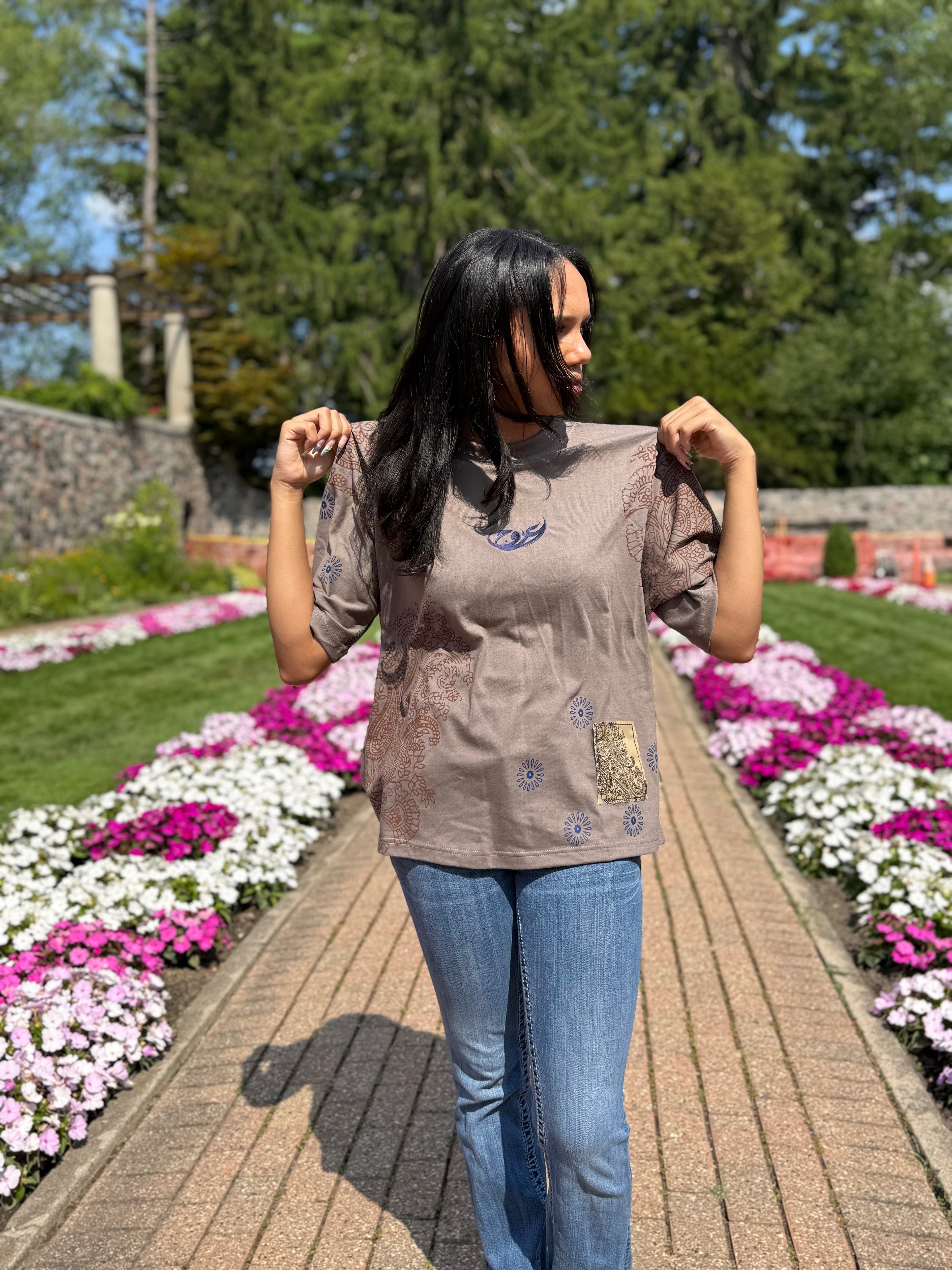 GHAZAL E TAASH TEE