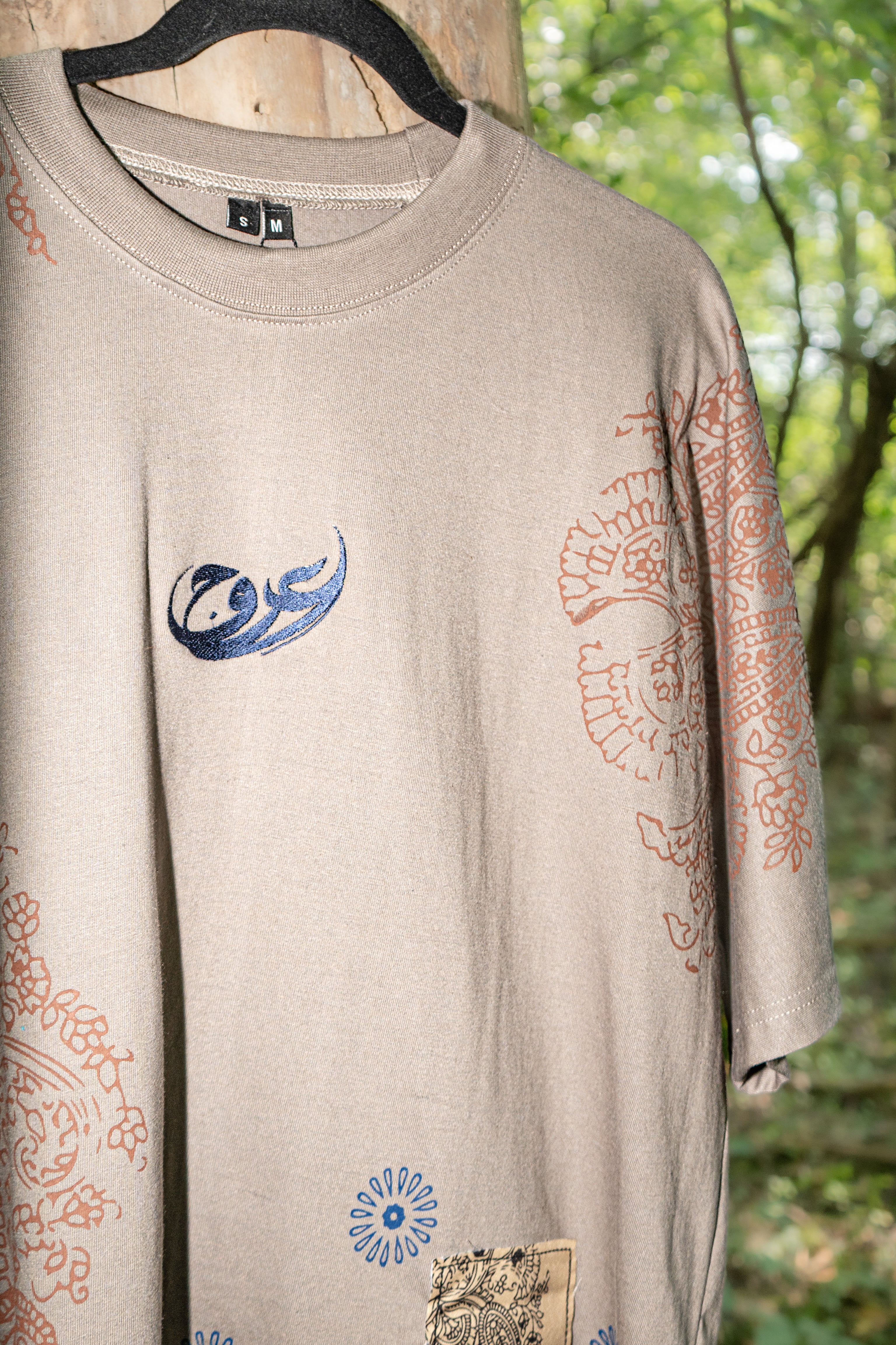 GHAZAL E TAASH TEE